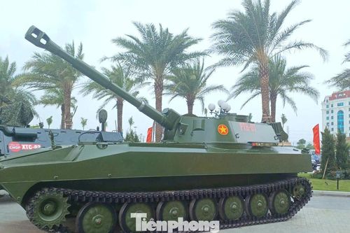 Việt Nam sản xuất pháo tự hành có khả năng cơ động dưới nước