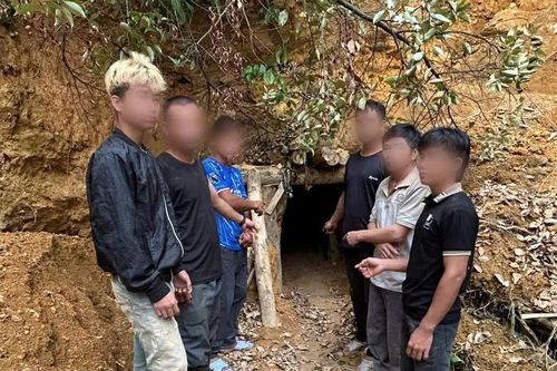 Đột kích, bắt quả tang 7 đối tượng khai thác vàng trái phép ở Đà Nẵng