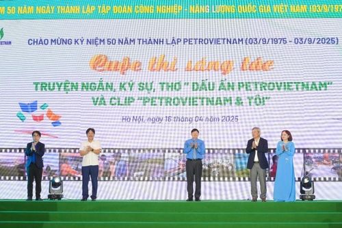 Dấu ấn từ những trang viết và thước phim: Niềm tự hào 50 năm Petrovietnam
