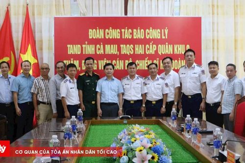 Báo Công lý thăm cán bộ, chiến sĩ Hải đoàn 42