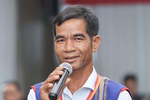 Hàng nghìn hộ dân tộc thiểu số ở Quảng Ngãi mong sớm có 'bìa đỏ'