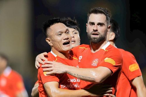 Đội tuyển Công an TP.HCM 'lội ngược dòng' thắng Sông Lam Nghệ An