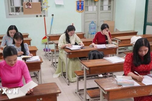 Hơn 10.000 ứng viên thi tuyển giáo viên tại Thành phố Hồ Chí Minh