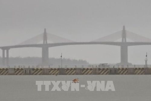 Bão số 10: Huế một phụ nữ mất tích vì nước cuốn trôi