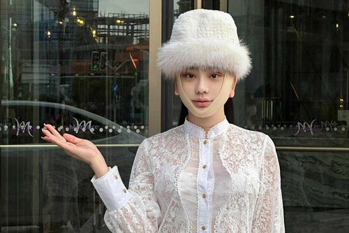 Diện mạo của Lâm Khánh Chi sau 10 ngày tiếp tục can thiệp 'dao kéo'