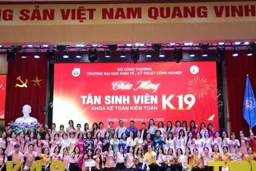 UNETI - điểm sáng thi đua trong khối đào tạo ngành Công Thương