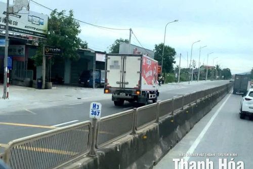 Đề nghị xử phạt 19 triệu đồng, trừ 4 điểm GPLX tài xế đi ngược chiều trên Quốc lộ 1A