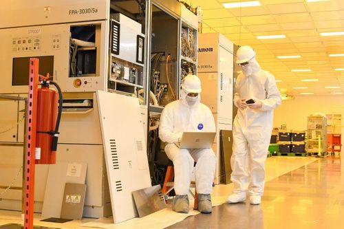 Chính quyền tổng thống Mỹ đề xuất quy định '1:1' giữa chip sản xuất trong nước và nhập khẩu