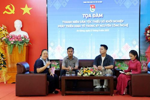 Tọa đàm 'Thanh niên dân tộc thiểu số khởi nghiệp, phát triển kinh tế trong kỷ nguyên công nghệ'