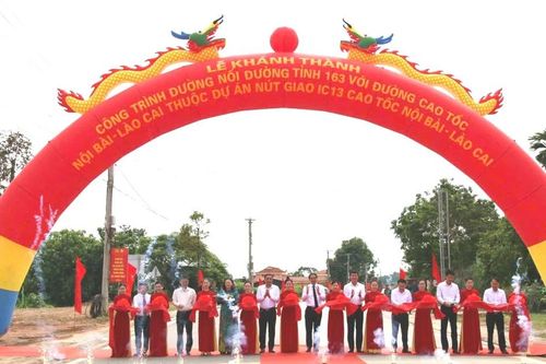 Khánh thành tuyến đường nối tỉnh lộ 163 với cao tốc Nội Bài - Lào Cai