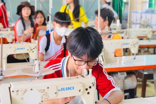Nâng cao hiệu quả giáo dục hướng nghiệp và phân luồng học sinh