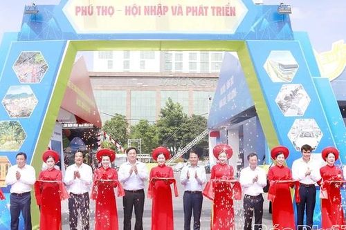 Khai trương không gian trưng bày Kinh tế - Xã hội của tỉnh