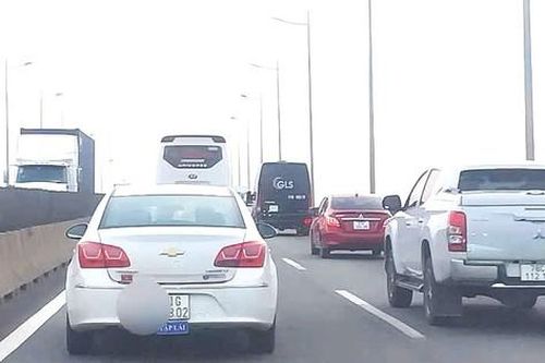 Siết chặt quản lý xe tập lái trên cao tốc bằng cách nào?
