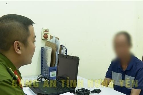 Khởi tố đối tượng hành hạ con đẻ tại Hưng Yên