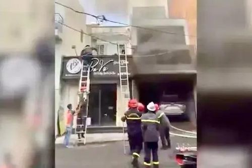 TP.HCM cứu 6 người trong vụ cháy lớn