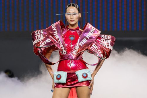 Khi thời trang đời thường bước lên sàn diễn cùng Thời Trend Runway