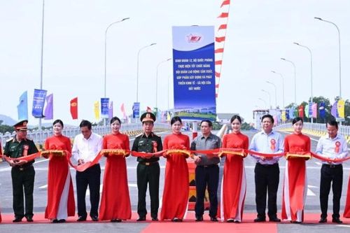 Viết tiếp bản anh hùng ca xây dựng bằng công sức, trí tuệ, ý chí quyết tâm, vì nước, vì dân