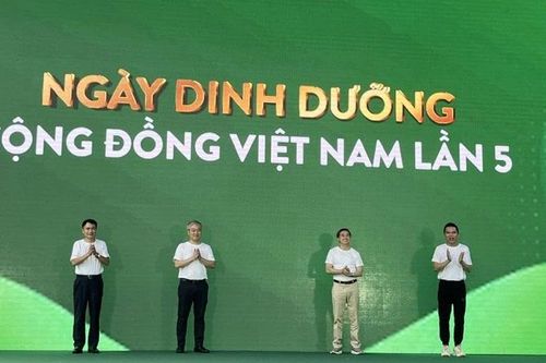 Dinh dưỡng là nền móng để phát triển tầm vóc, trí tuệ, sức khỏe của từng người