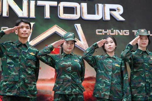 Sinh viên Thủ đô hóa thân thành chiến sĩ trong Sao nhập ngũ Unitour