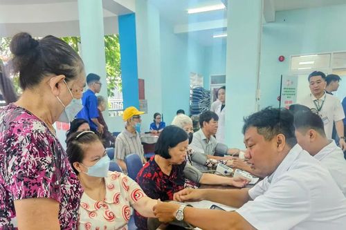 Phát huy hơn nữa vai trò của người cao tuổi