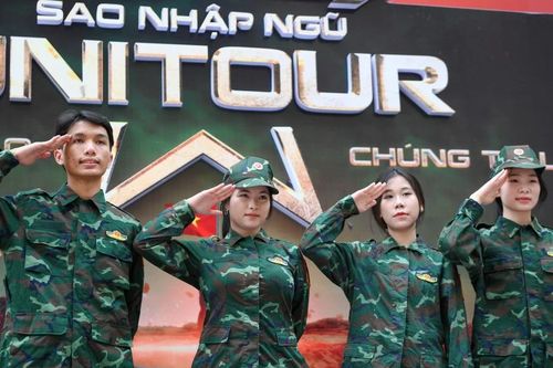 Sinh viên thủ đô hóa thân thành chiến sĩ trong Sao nhập ngũ Unitour