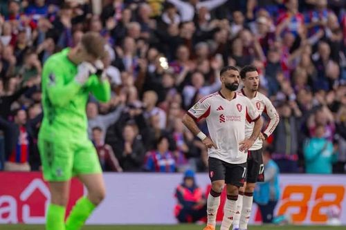 Premier League: Liverpool thua sốc, Manchester City thắng 'hủy diệt'