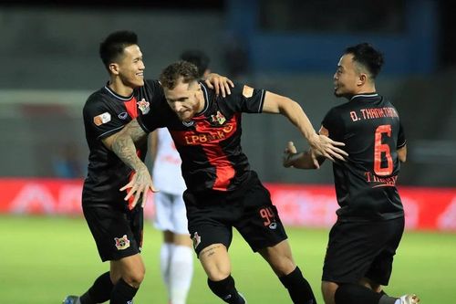 Vòng 5 V-League: Ninh Bình đứt mạch thắng, Công an Hà Nội 'quật ngã' Nam Định
