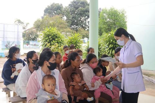 Tăng cường chăm sóc sức khỏe sinh sản cho phụ nữ khu vực Khánh Sơn