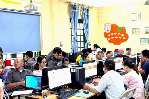 Bát Xát hoàn thành tập huấn công nghệ thông tin cho 520 học viên