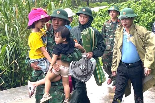 100% quân và dân đặc khu Cồn Cỏ đã vào hầm trú ẩn an toàn