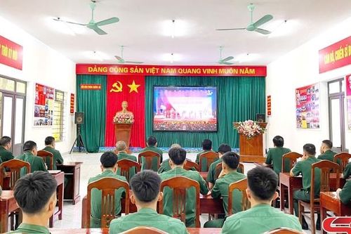 Cán bộ, đảng viên, nhân dân các dân tộc quan tâm dõi theo Đại hội đại biểu Đảng bộ tỉnh Sơn La lần thứ XVI