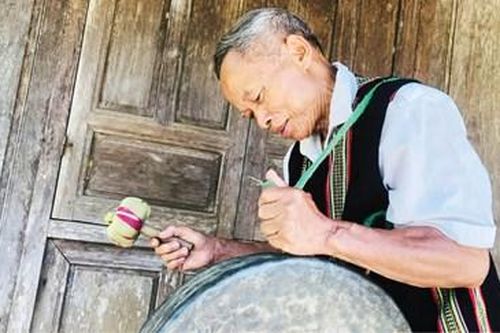 Thanh âm của núi