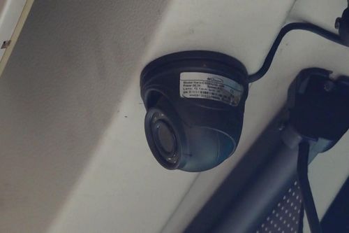 Đề xuất lắp camera giám sát trong khoang chở khách
