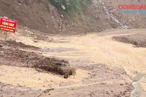 Diễn biến phức tạp của bão số 10: Nghệ An cảnh báo sạt lở đất, lũ quét trên địa bàn 50 xã, phường