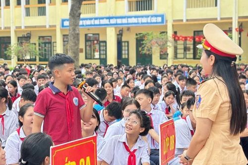 Bảo đảm an toàn giao thông cho học sinh: Đâu là giải pháp?Bài cuối: Bao giờ thoát cảnh 'bắt cóc bỏ đĩa'?