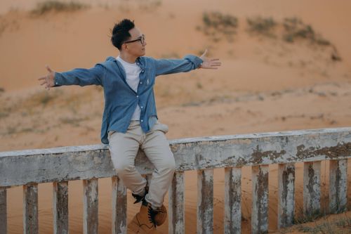 Đinh Tiến Đạt 'công phá' làng nhạc với MV thứ 2 chỉ trong vòng 2 tuần