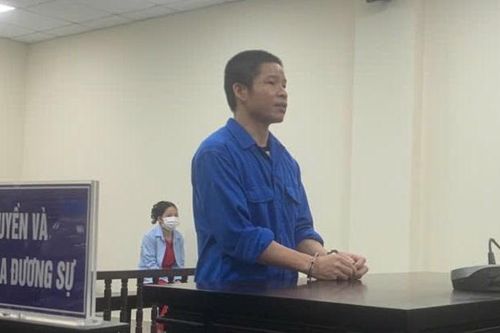 Chia tay đòi quà không được, gã đàn ông dùng dao tấn công 'tình cũ'