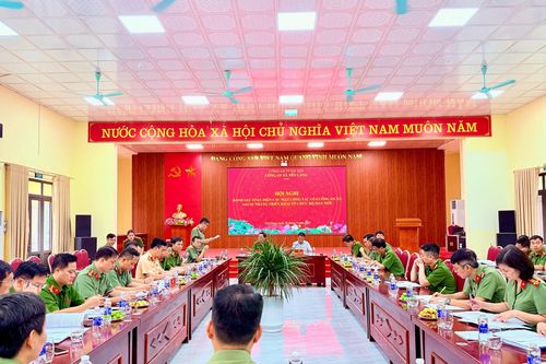 Đẩy mạnh ứng dụng công nghệ trong hoạt động của Công an xã