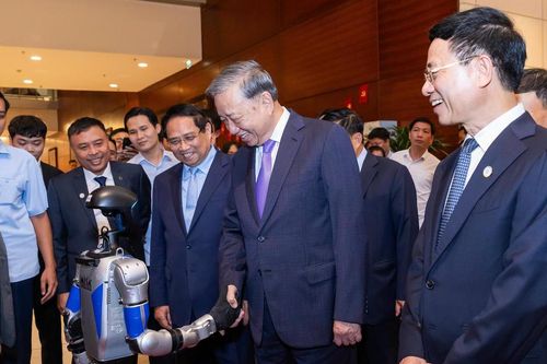 Tổng Bí thư dự Lễ kỷ niệm 80 năm ngành Bưu chính Viễn thông, 66 năm ngành Khoa học và Công nghệ