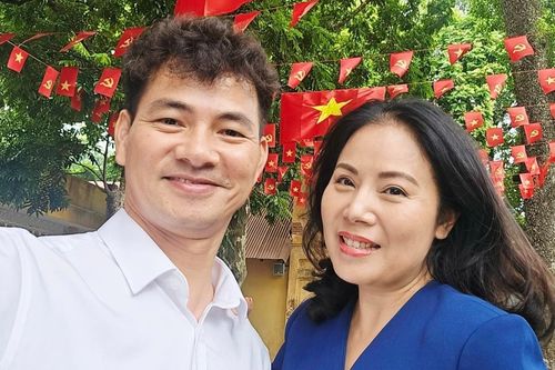 NSND Xuân Bắc gặp diễn viên 'Sóng ở đáy sông' sau 25 năm