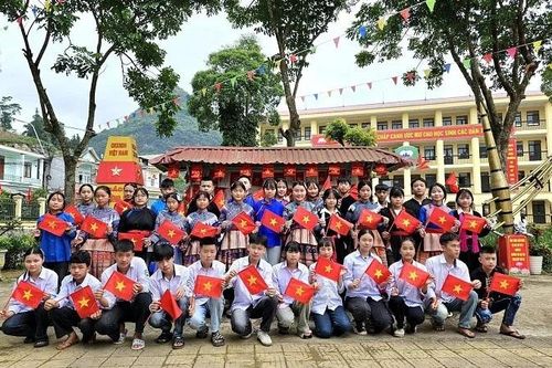 Bồi đắp tinh thần yêu nước ở thế hệ trẻ