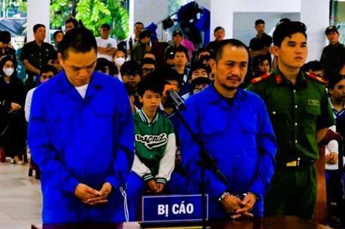 Hai con nghiện lĩnh án