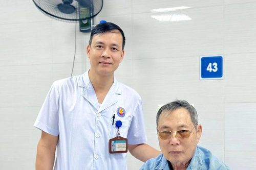 Đau tức, tê buốt hai chân, người đàn ông bị tắc nghẽn động mạch đùi