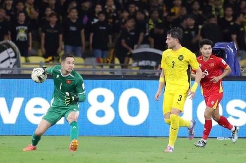 Bị FIFA xử phạt, Liên đoàn bóng đá Malaysia nhận sai