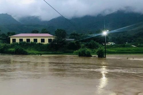 Lũ trên sông Bôi tại Phú Thọ vượt mức báo động 3