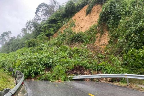 Nghệ An: Lũ lụt tại nhiều địa phương vùng cao, giao thông chia cắt