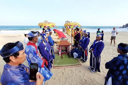 Bảo tồn và phát huy Lễ hội Cầu ngư Vạn đầm Xương Lý và Lễ hội Katê của người Chăm