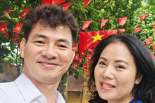 NSND Xuân Bắc và Hồng của 'Sóng ở đáy sông' sau 25 năm