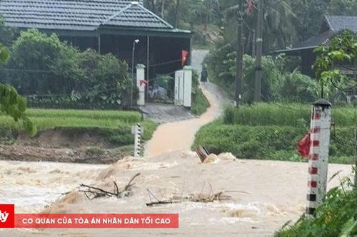 Nhiều bản vùng cao Nghệ An bị cô lập sau bão số 10