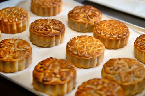 Cách làm bánh nướng nhân thập cẩm cho tết Trung thu nhanh chóng tại nhà